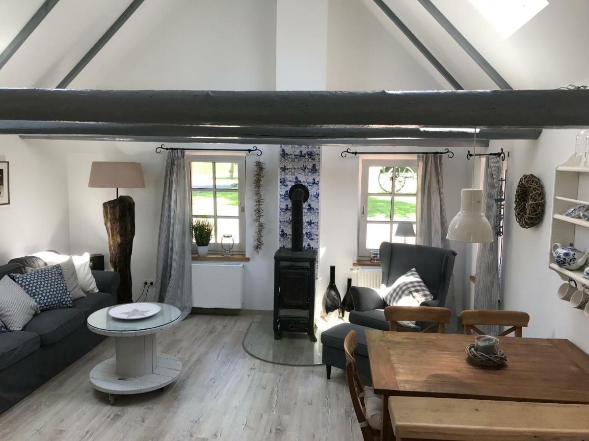 Ferienhaus Wattwurm Rysum Экстерьер фото